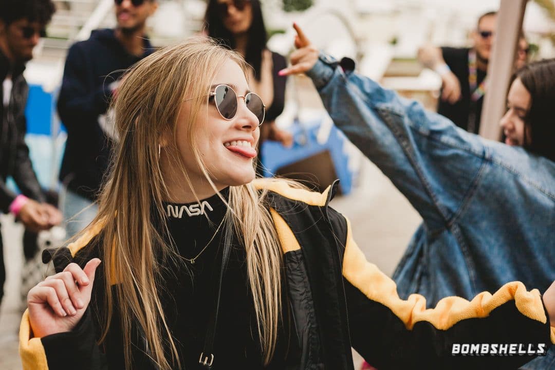 Cómo Diseñamos una Experiencia Inmersiva en BOMBSHELLS: Detrás del Escenario